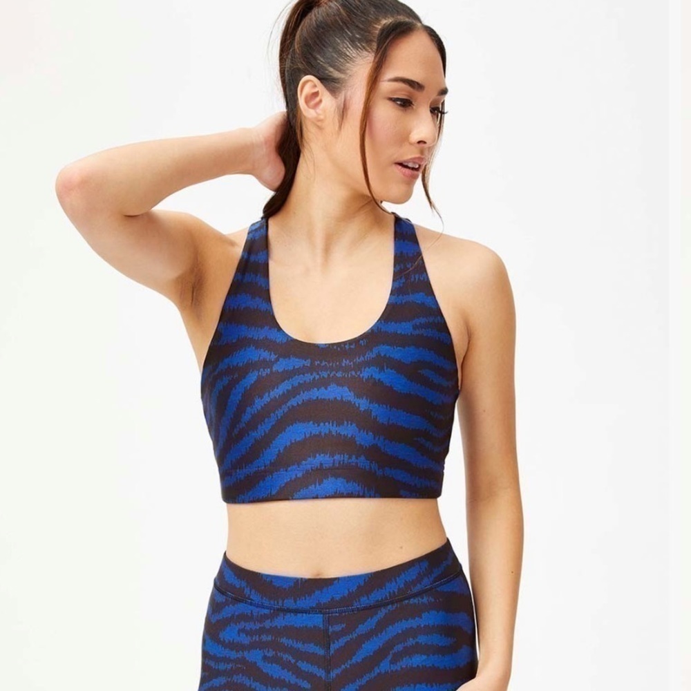 Terez Show Your Stripes Hi-Shine Animal Print Blue And Black Sports Bra Size L